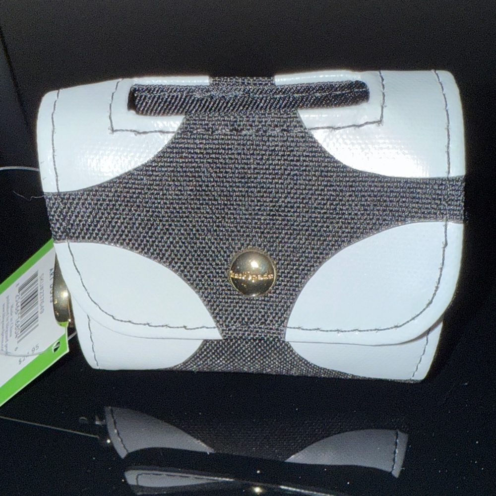 Kate Spade Black and White Polka Dot Pet Accessories - Picture 11 of 13